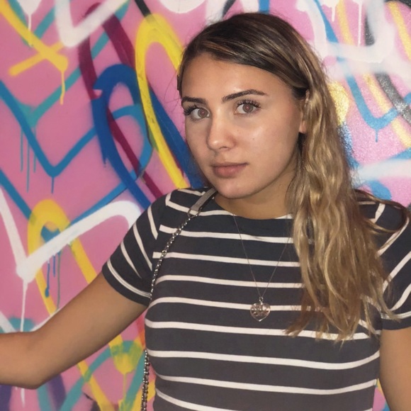 Meet your Posher, Mallory - Picture 1 of 1